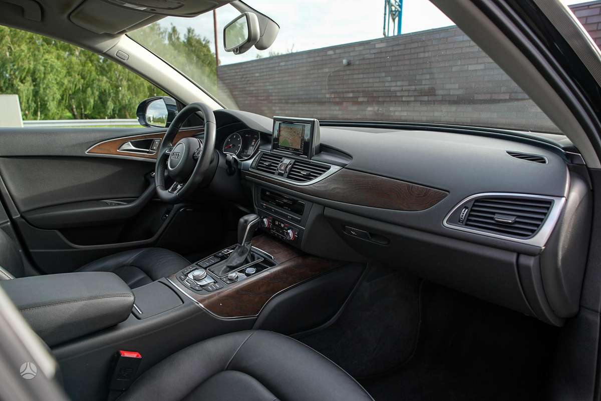 Audi A6, 2.0 l., Седан