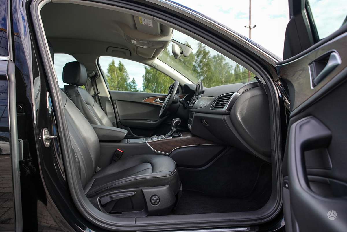 Audi A6, 2.0 l., Седан