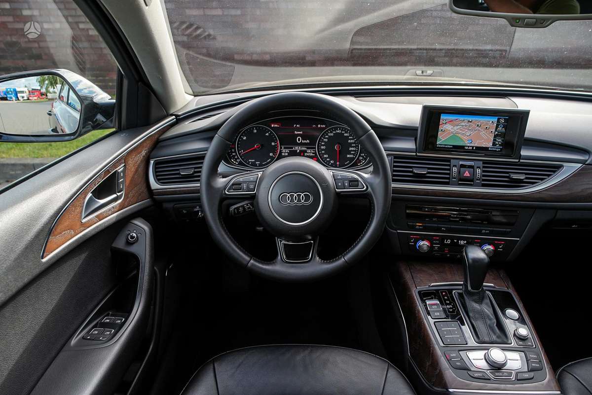 Audi A6, 2.0 l., Седан