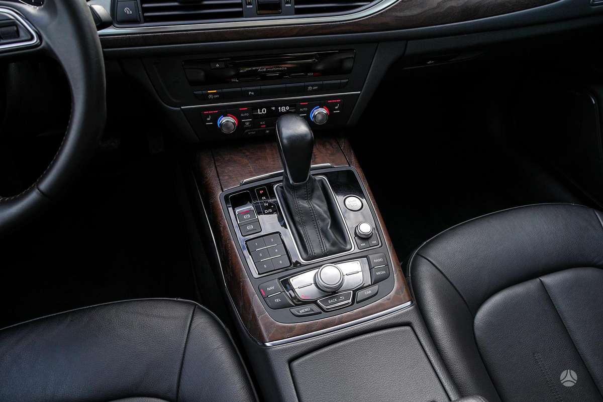 Audi A6, 2.0 l., Седан