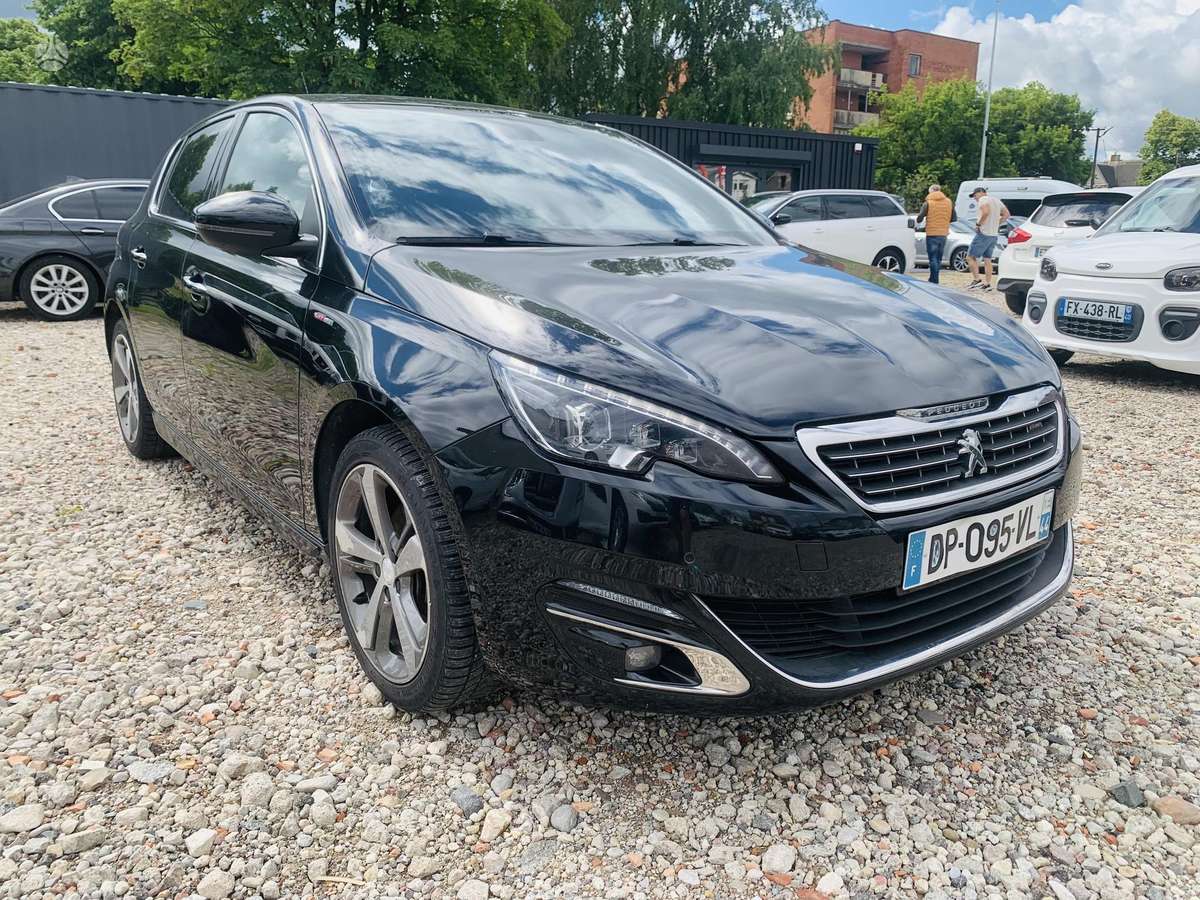 Peugeot 308, 1.2 l., hatchback