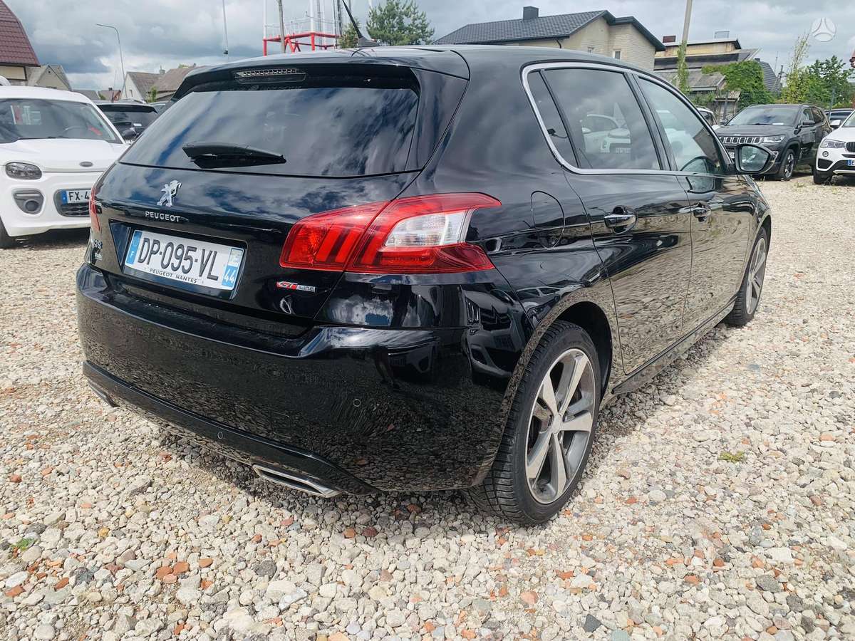 Peugeot 308, 1.2 l., hatchback
