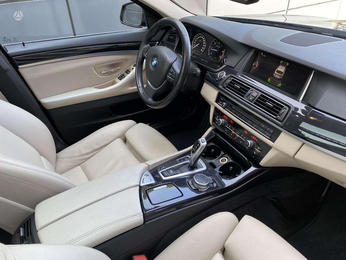BMW 520, 2.0 l., wagon