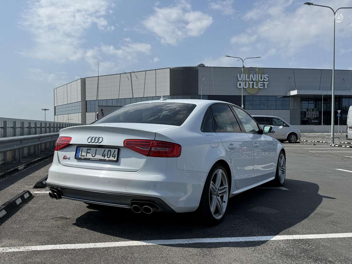 Audi S4, 3.0 l., Седан