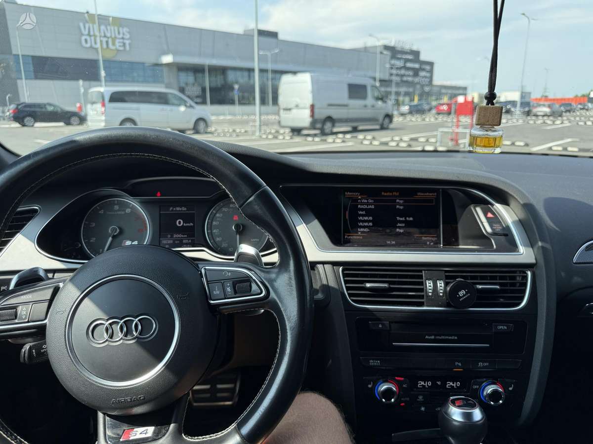 Audi S4, 3.0 l., Седан