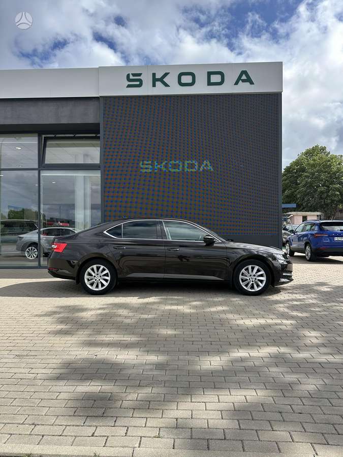 Škoda Superb - 1