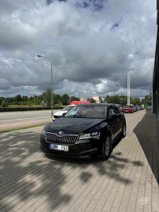 Škoda Superb - 4