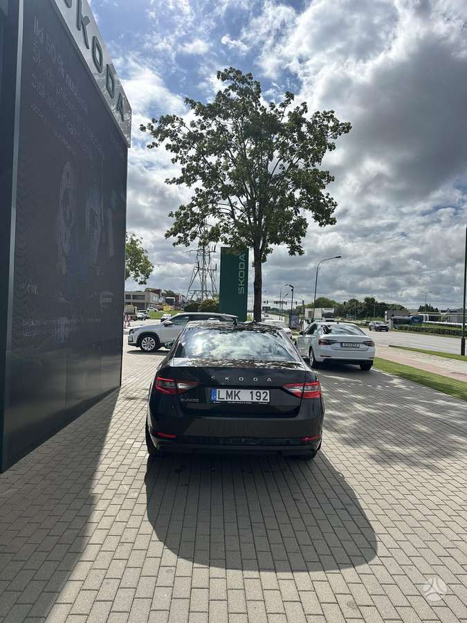 Škoda Superb - 7