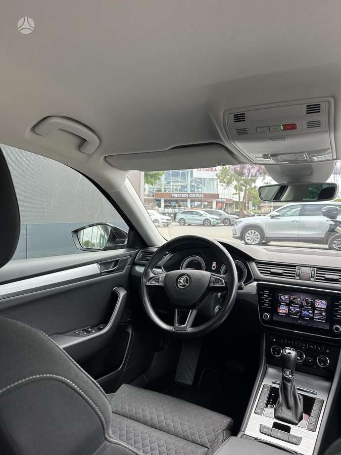 Škoda Superb - 8