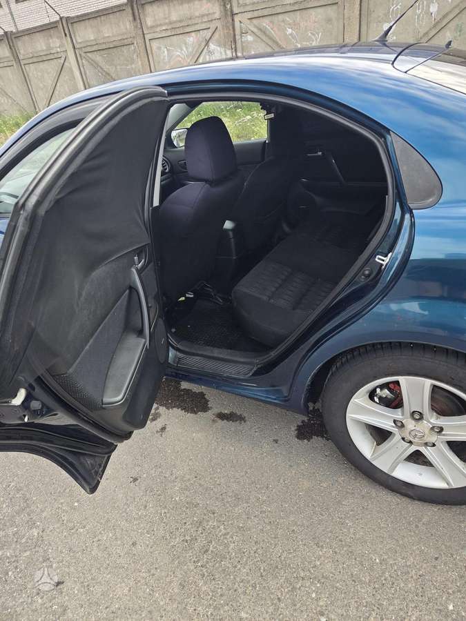 Mazda 6, 2.0 l., hatchback
