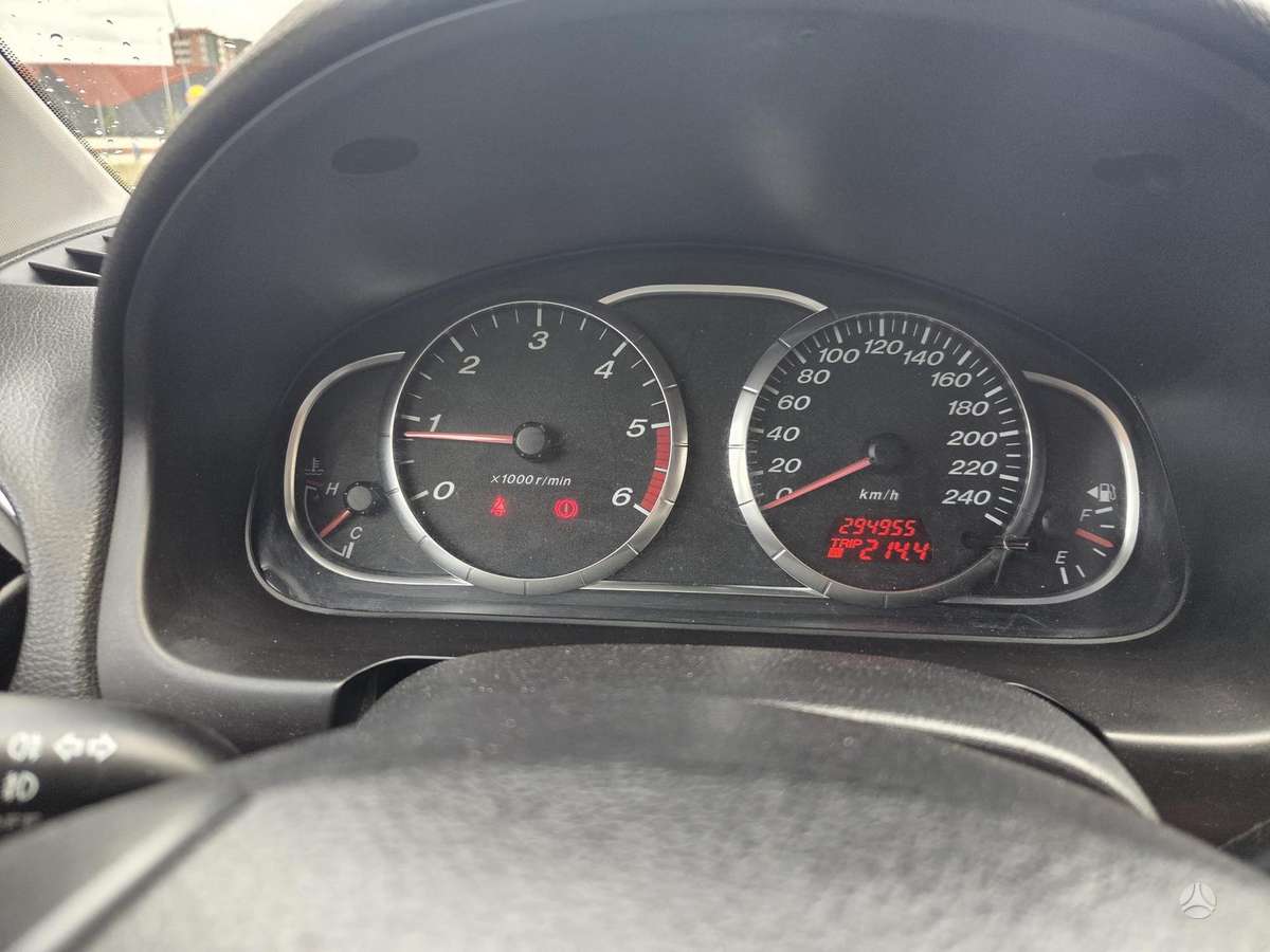 Mazda 6, 2.0 l., hatchback