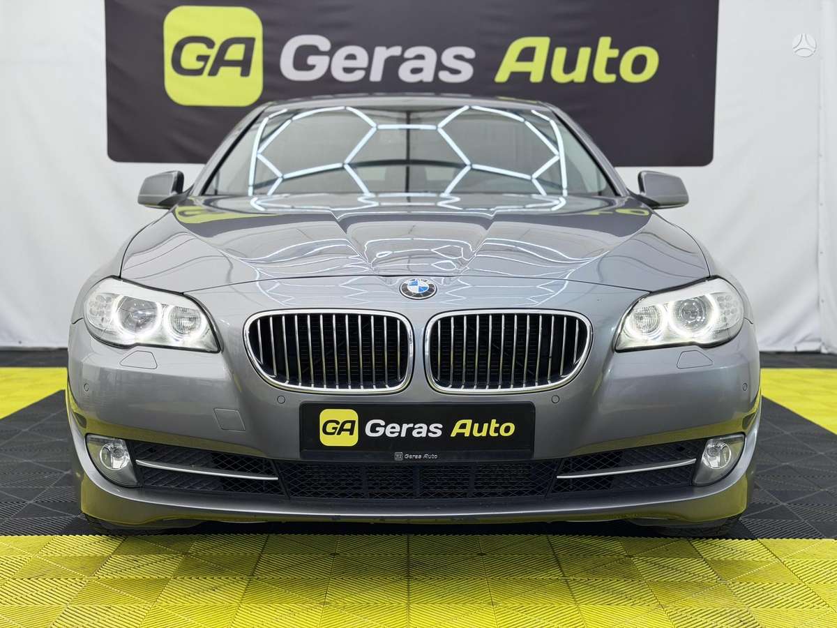 BMW 528, 2.0 l., Седан