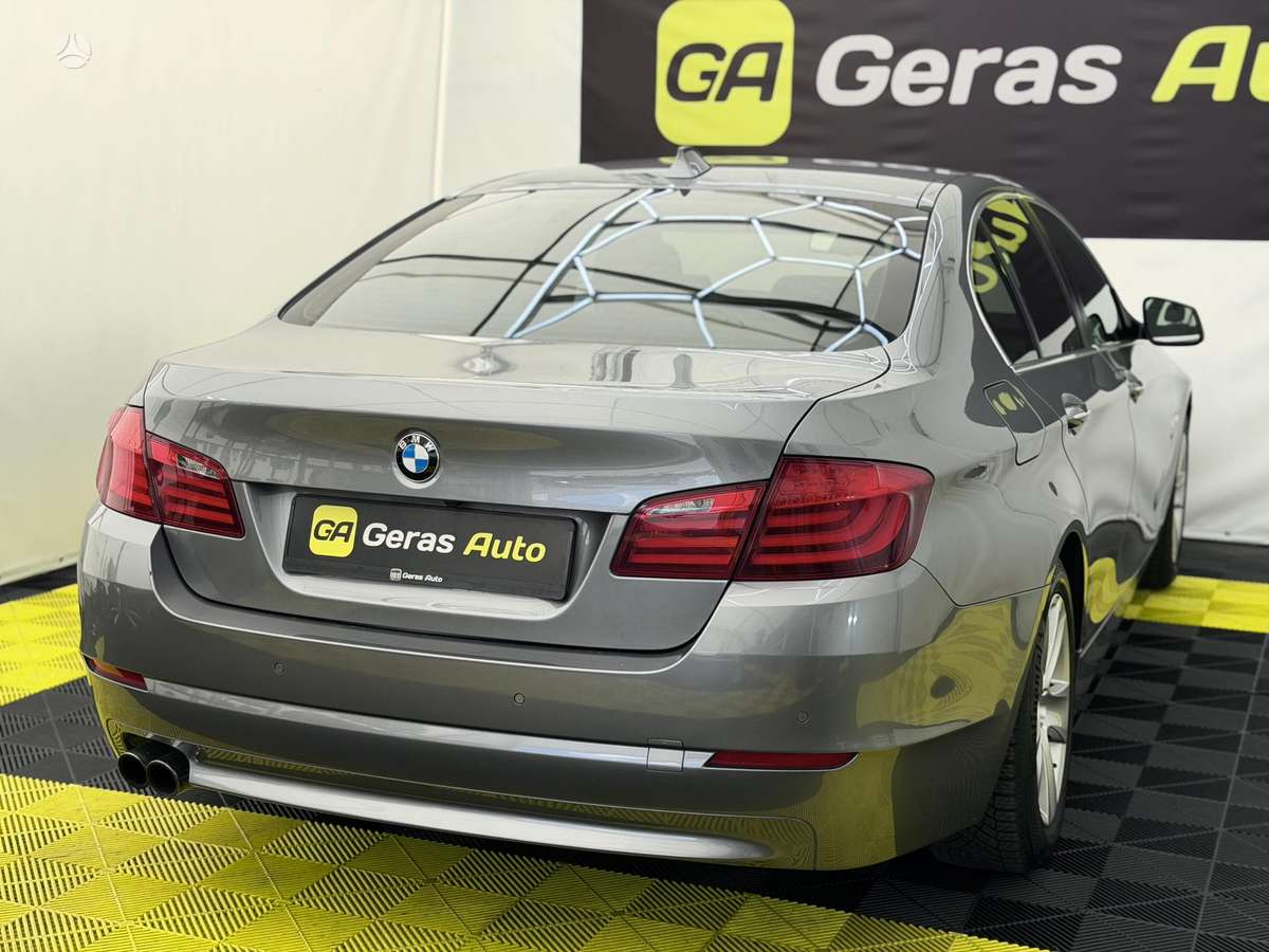 BMW 528, 2.0 l., Седан