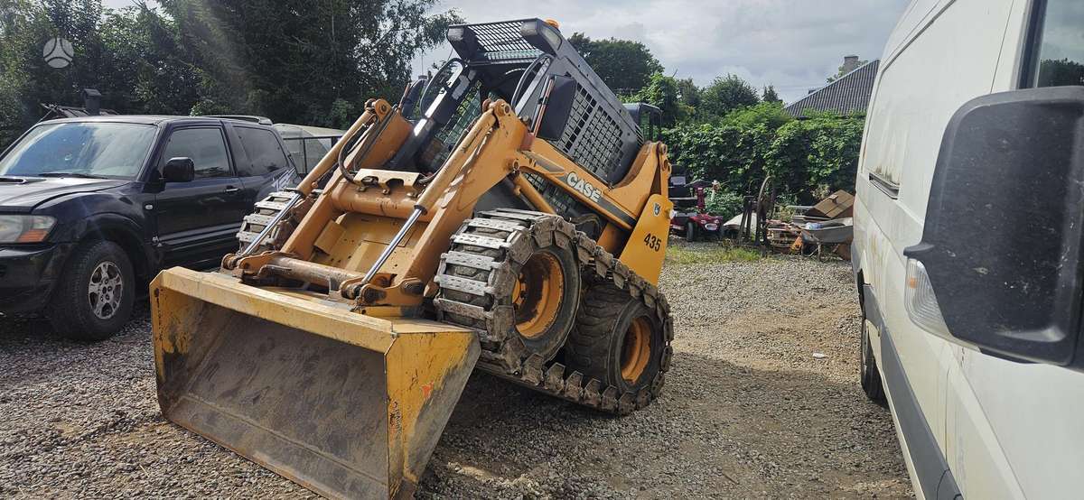 Case 435, mini loaders