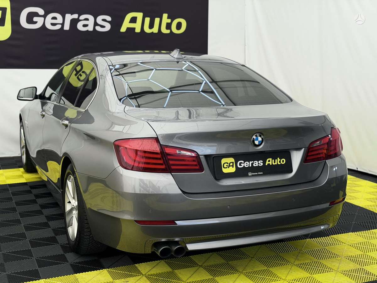 BMW 528, 2.0 l., Седан