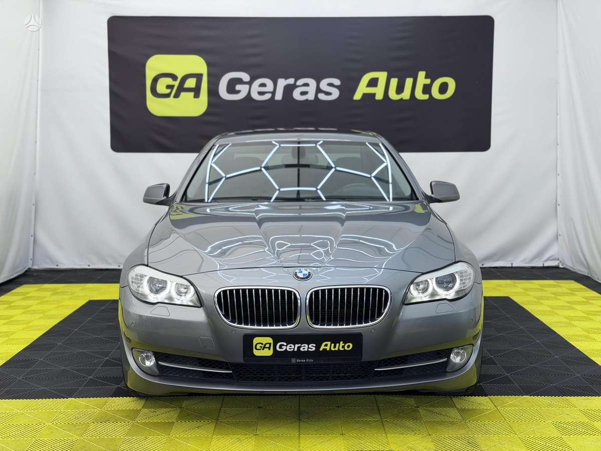BMW 528, 2.0 l., Седан