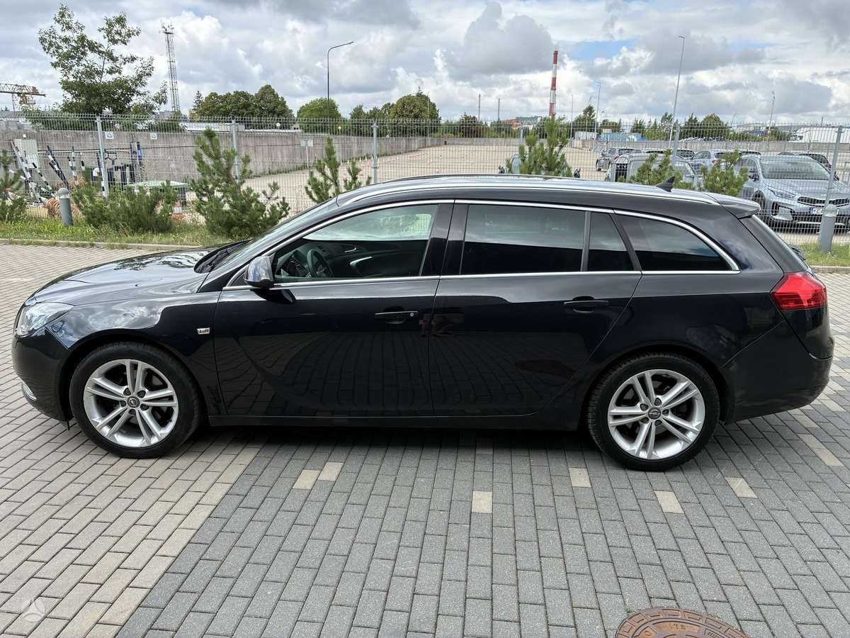 Opel Insignia, 2.0 l., wagon