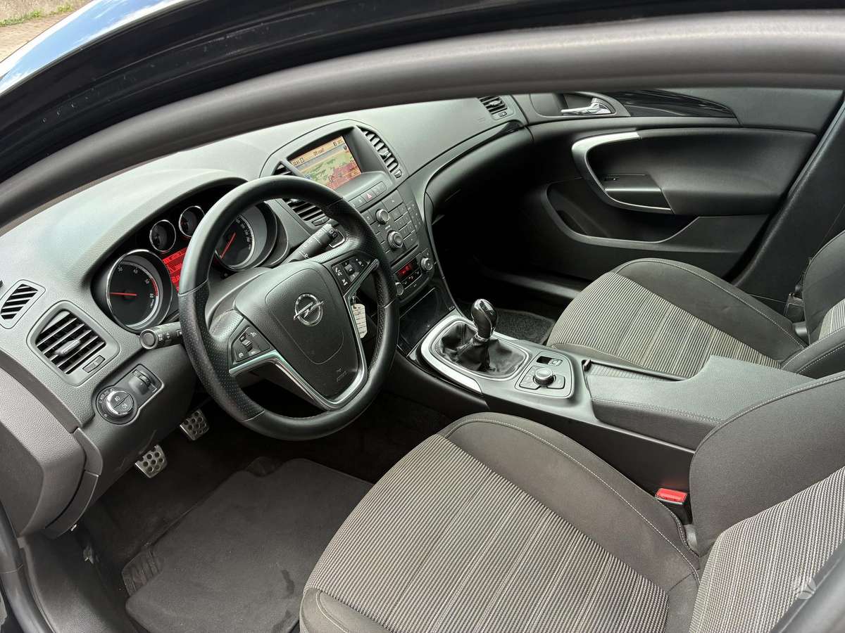 Opel Insignia, 2.0 l., Универсал