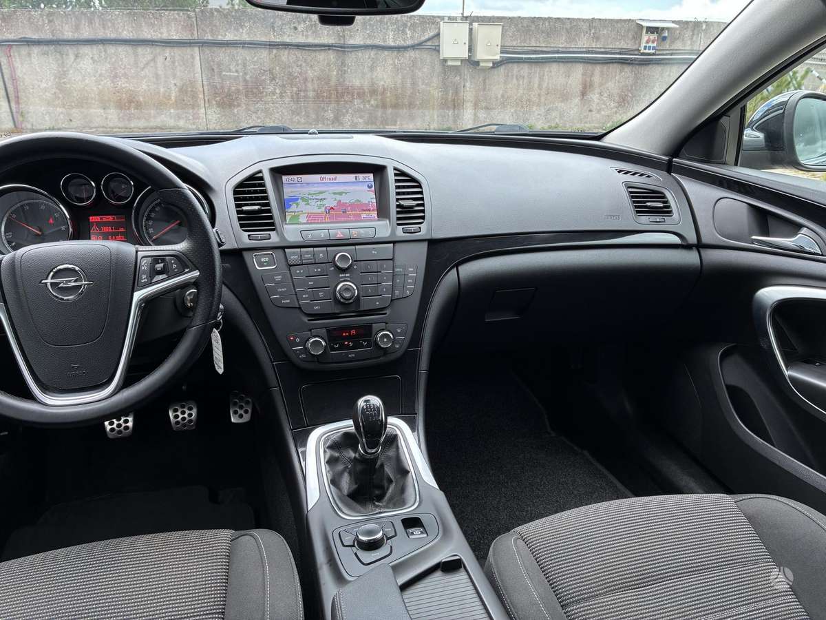 Opel Insignia, 2.0 l., Универсал