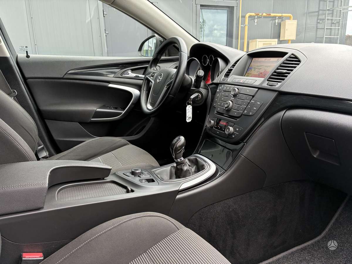 Opel Insignia, 2.0 l., Универсал