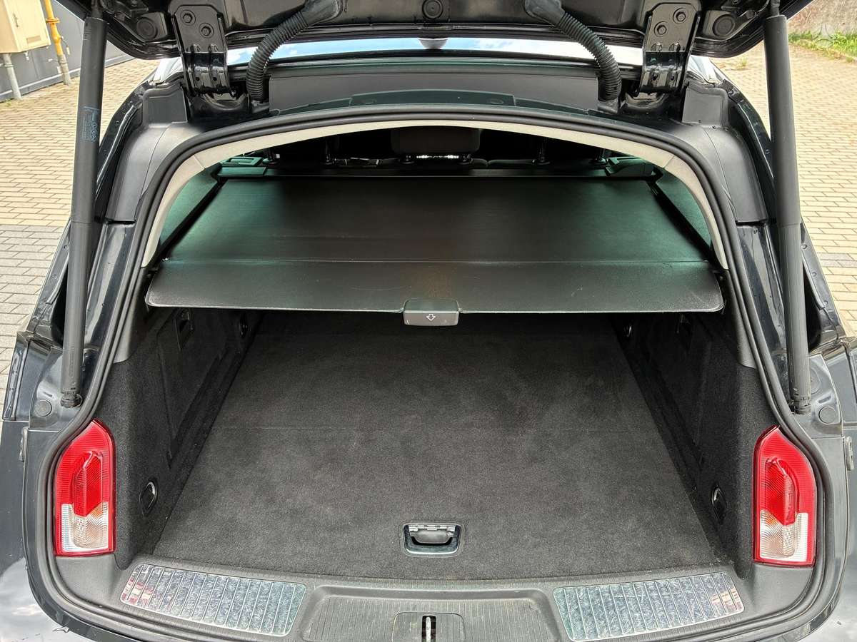 Opel Insignia, 2.0 l., wagon