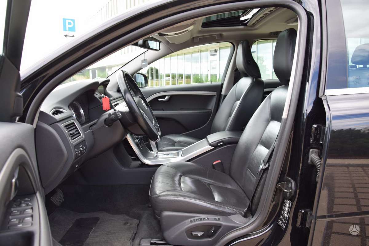 Volvo V70, 2.0 l., Универсал