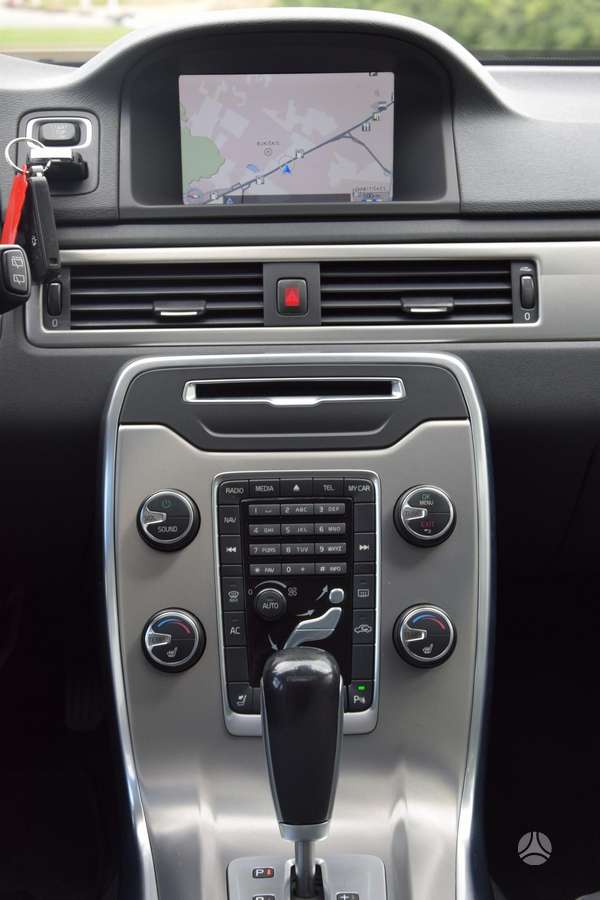 Volvo V70, 2.0 l., Универсал