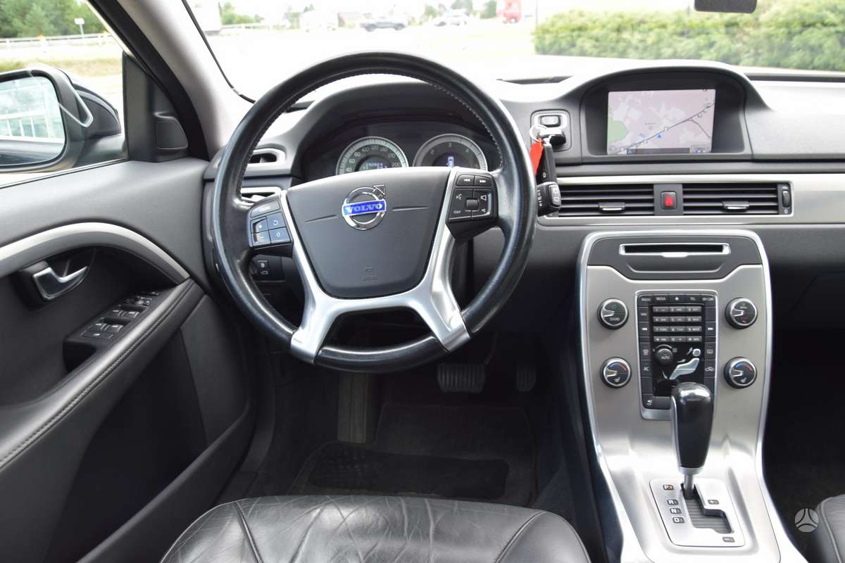 Volvo V70, 2.0 l., Универсал