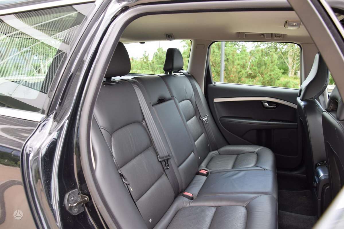 Volvo V70, 2.0 l., Универсал