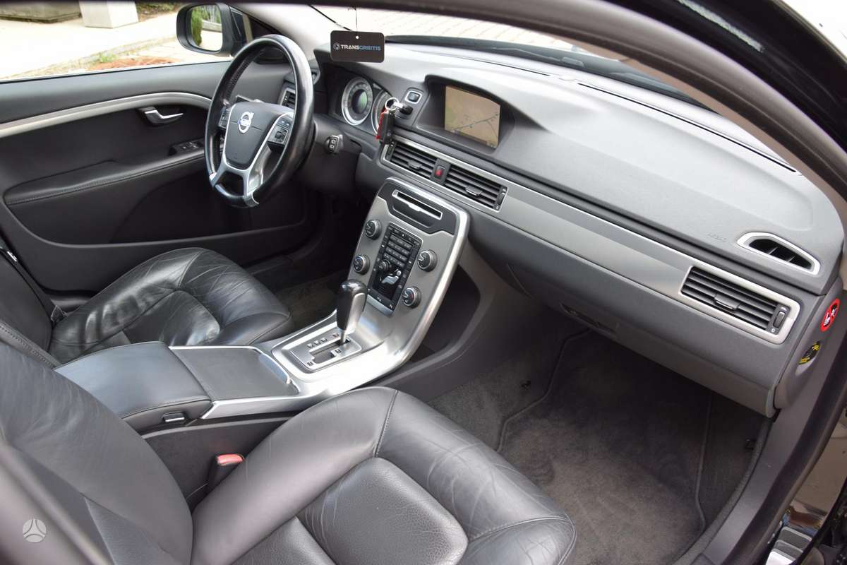 Volvo V70, 2.0 l., Универсал