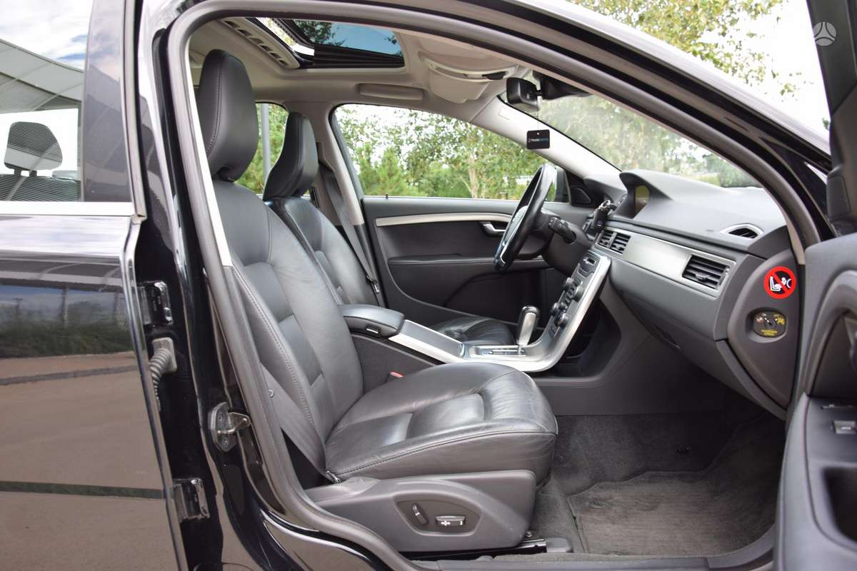 Volvo V70, 2.0 l., Универсал