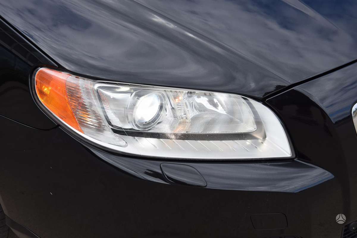 Volvo V70, 2.0 l., Универсал