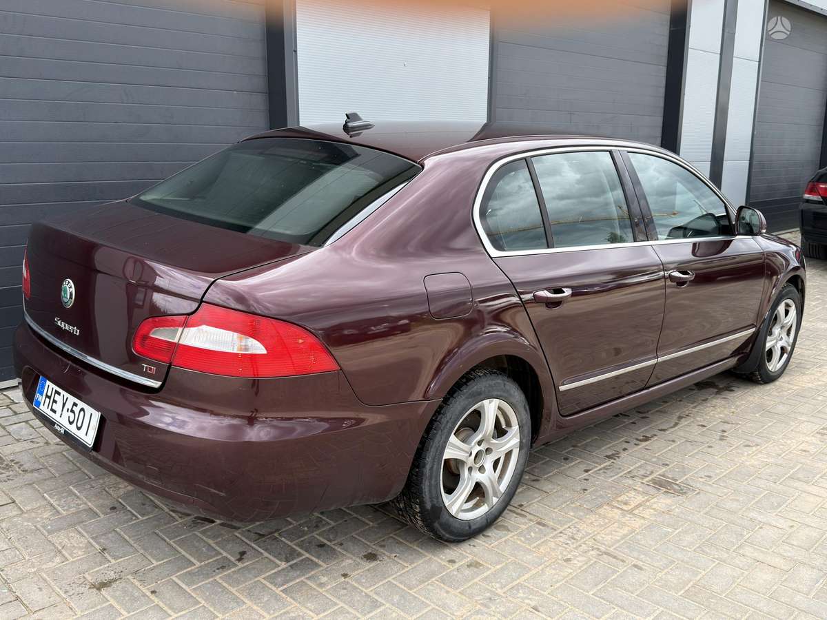 Skoda Superb, 2.0 l., hatchback