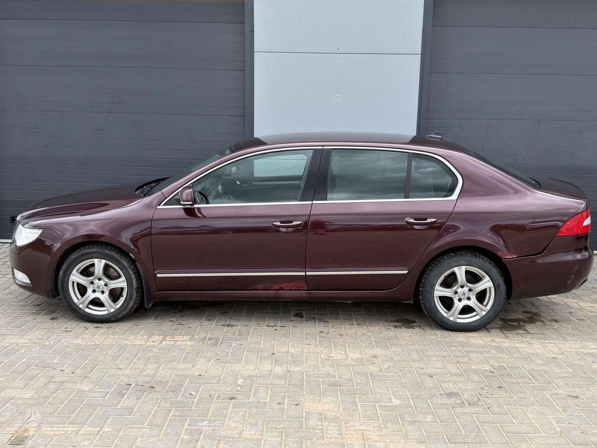 Skoda Superb, 2.0 l., hatchback