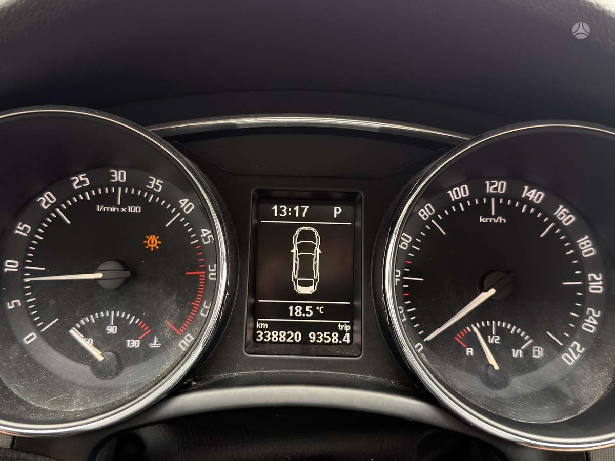Skoda Superb, 2.0 l., hatchback