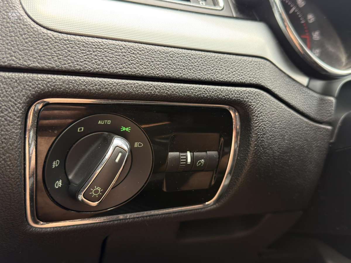 Skoda Superb, 2.0 l., hatchback