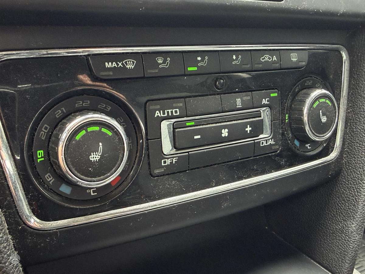 Skoda Superb, 2.0 l., hatchback