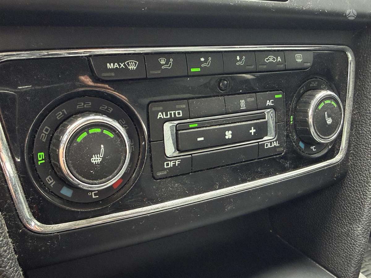 Skoda Superb, 2.0 l., Хэтчбек