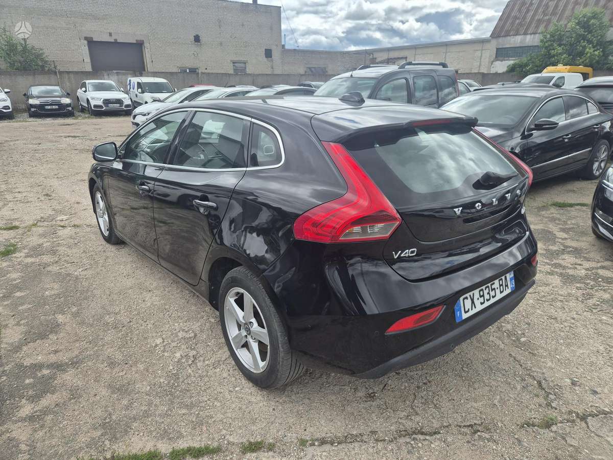 Volvo V40 - 2