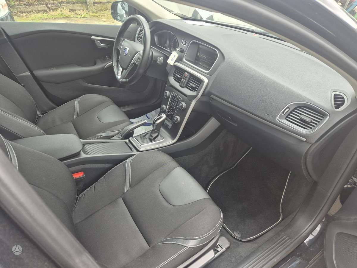 Volvo V40 - 6