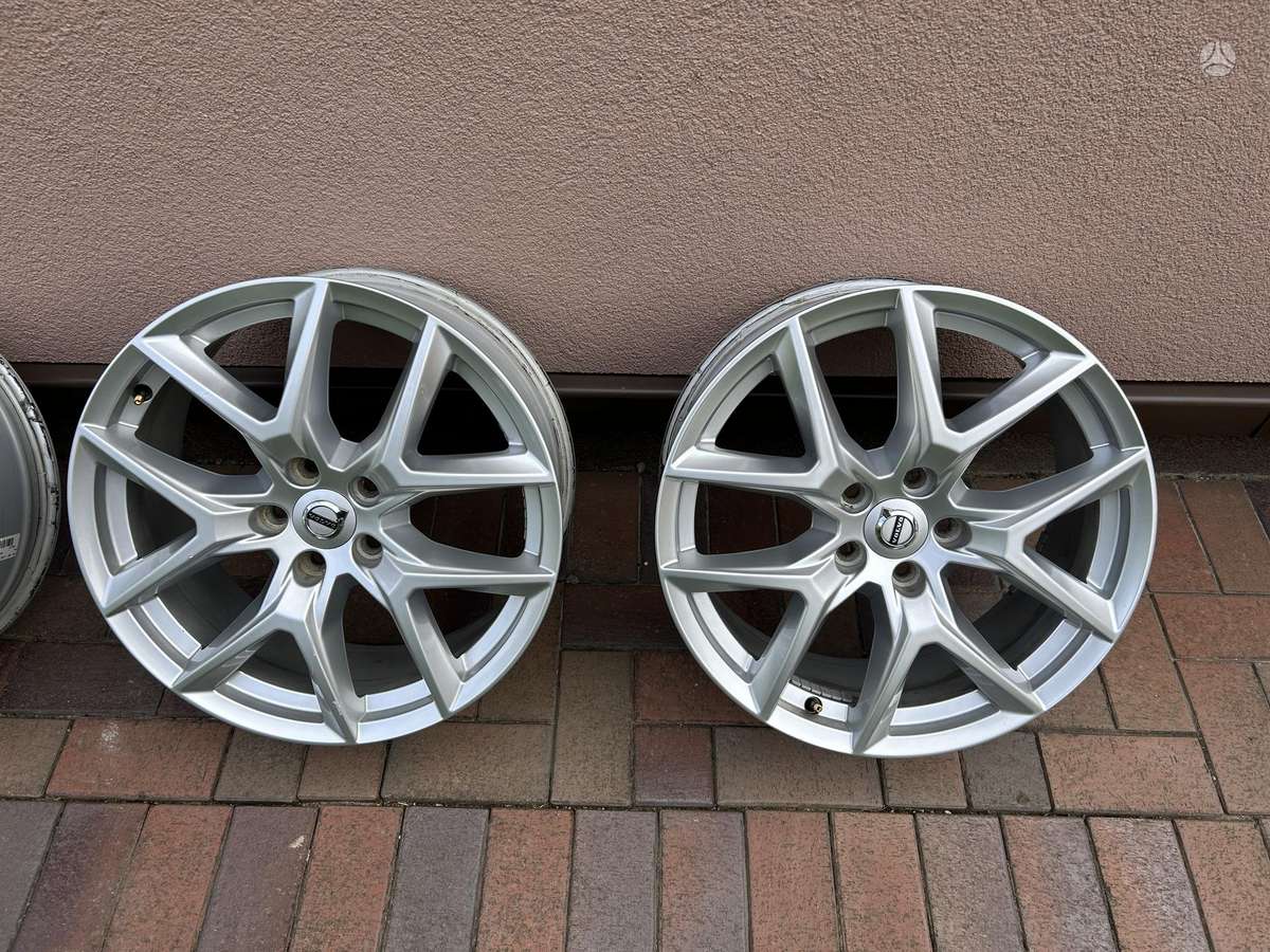 Volvo XC60, light alloy, R18