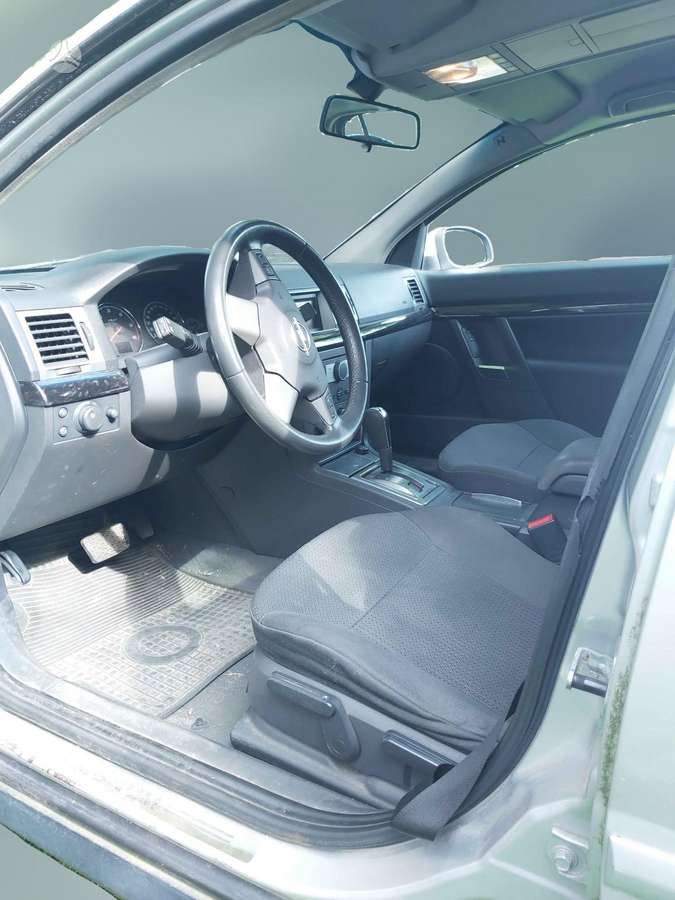 Opel Signum, 1.9 l., hatchback