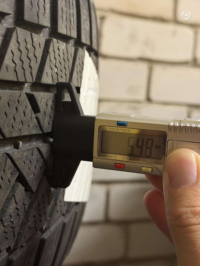 Audi E-tron, light alloy, R19