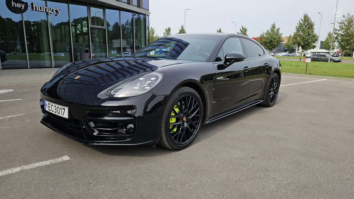 Porsche Panamera - 5
