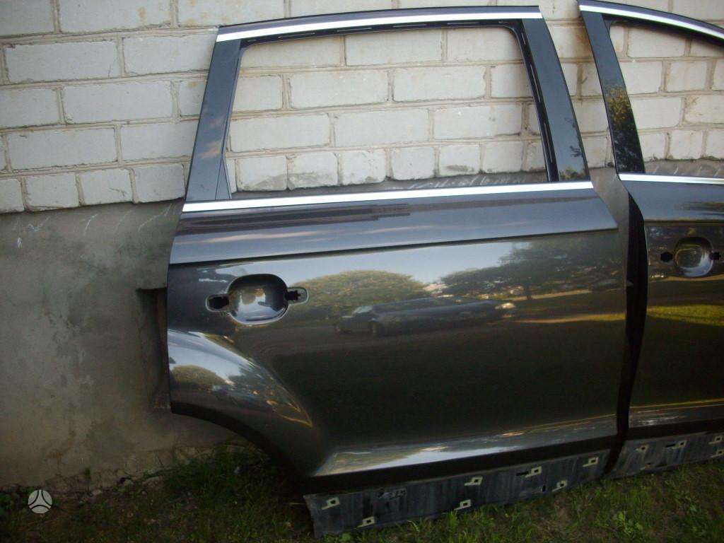 Audi Q7 durys