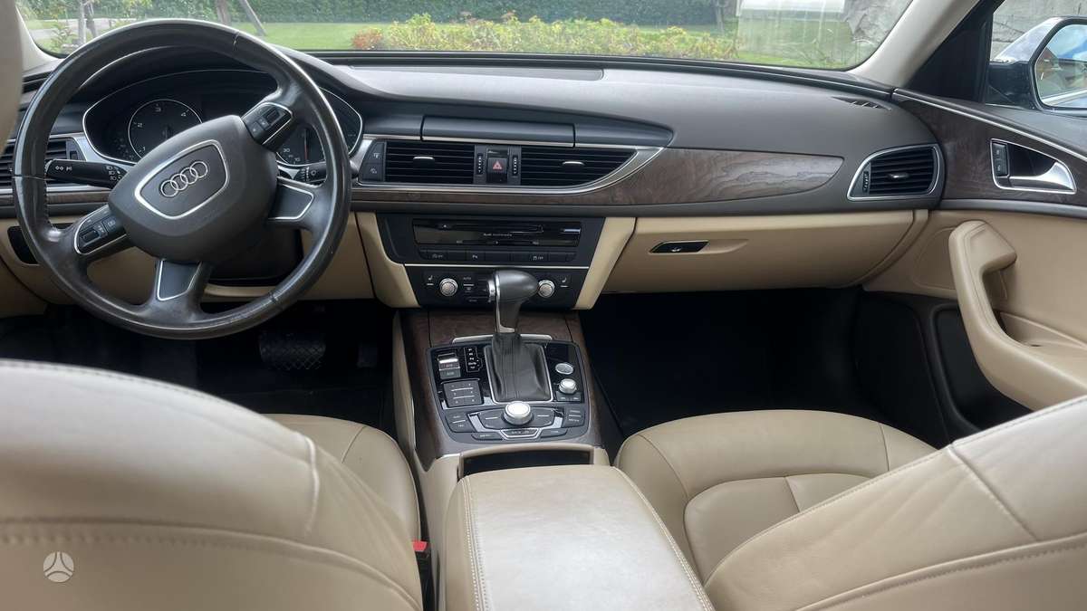 Audi A6, 2.0 l., saloon / sedan
