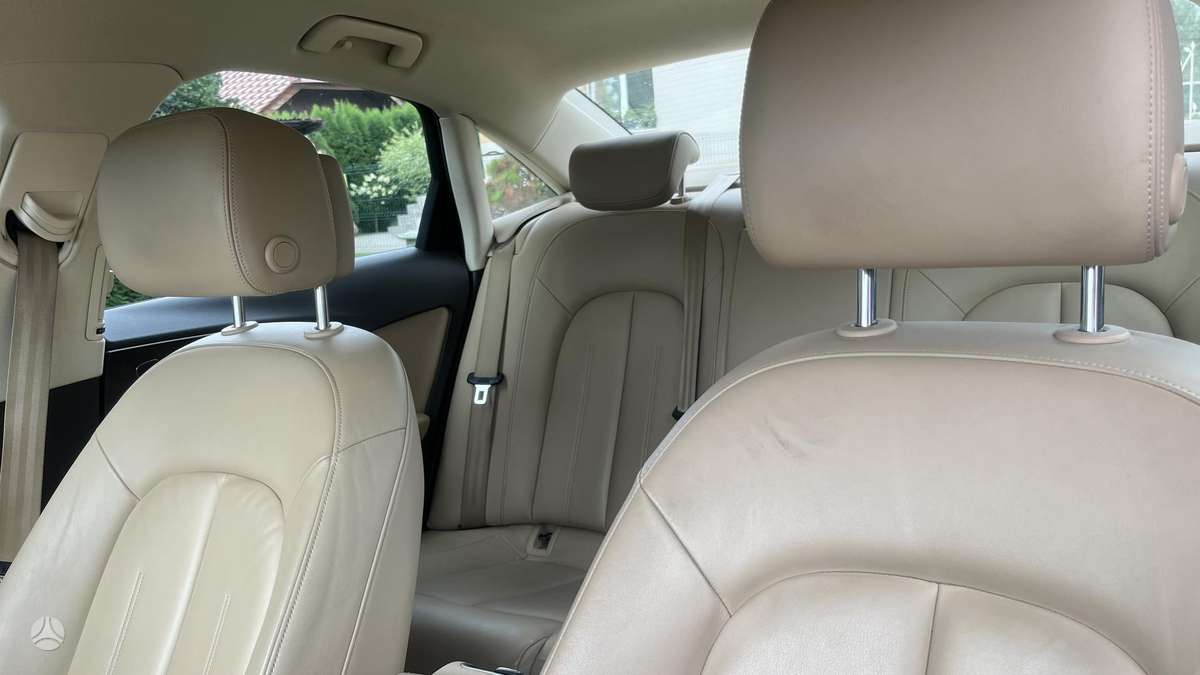 Audi A6, 2.0 l., Седан
