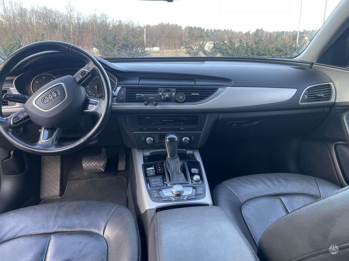 Audi A6, 2.0 l., Седан