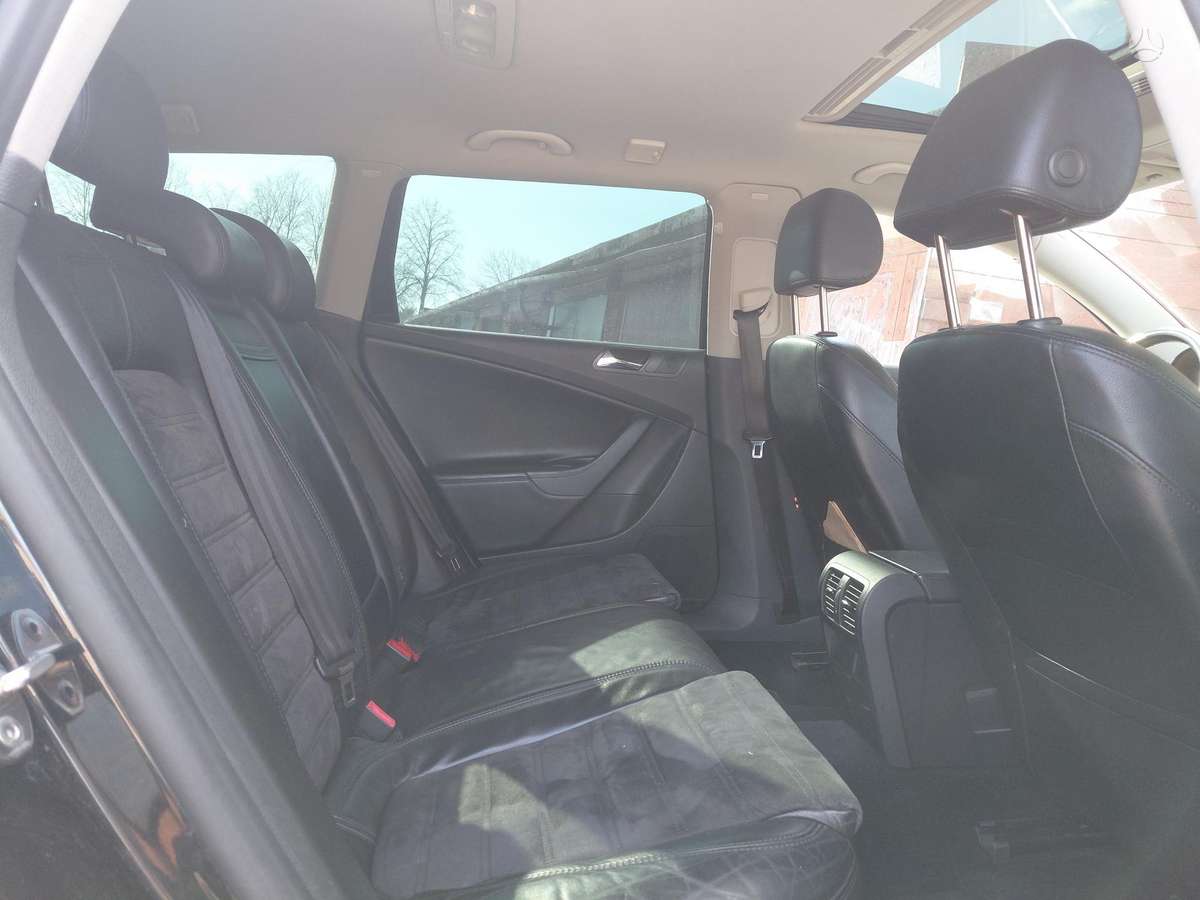 Volkswagen Passat - 11