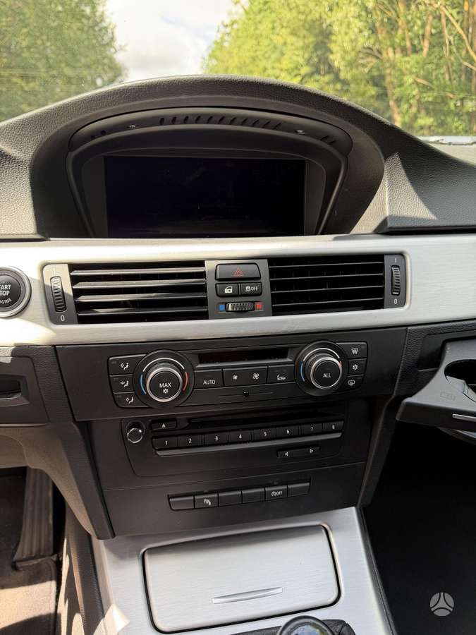 BMW 318, 2.0 l., wagon